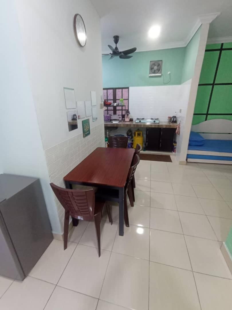קואלה טרנגאנו Homestay Sri Ladang מראה חיצוני תמונה